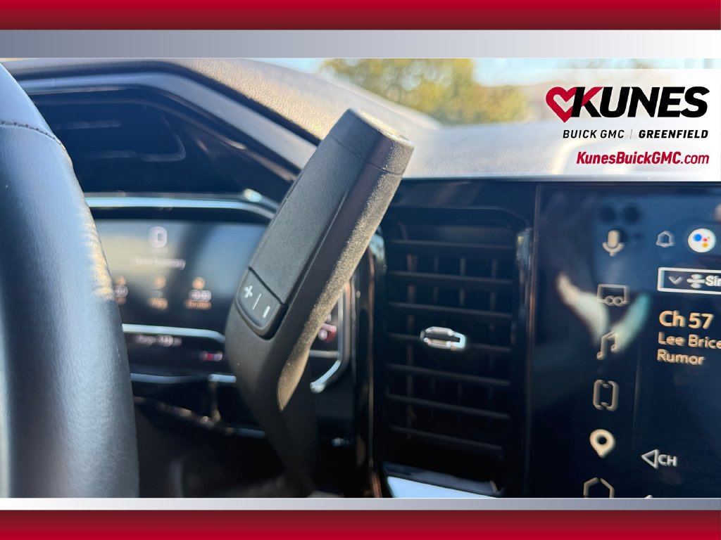 Used 2025 GMC Sierra 1500 SLT AWD/4WD image 30