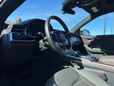 Used 2019 Audi Q8 Premium image 2