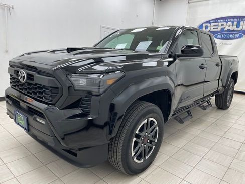Used 2025 Toyota Tacoma 4x4 Double Cab image 16