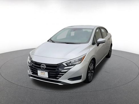 Used 2025 Nissan Versa SV FWD image 6