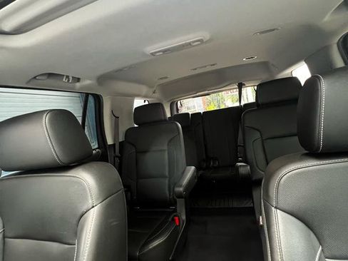 Used 2020 Chevrolet Tahoe Premier AWD/4WD image 30