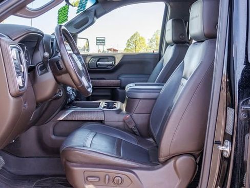 Used 2019 GMC Sierra 1500 Denali w/ Denali Ultimate Package AWD/4WD image 6