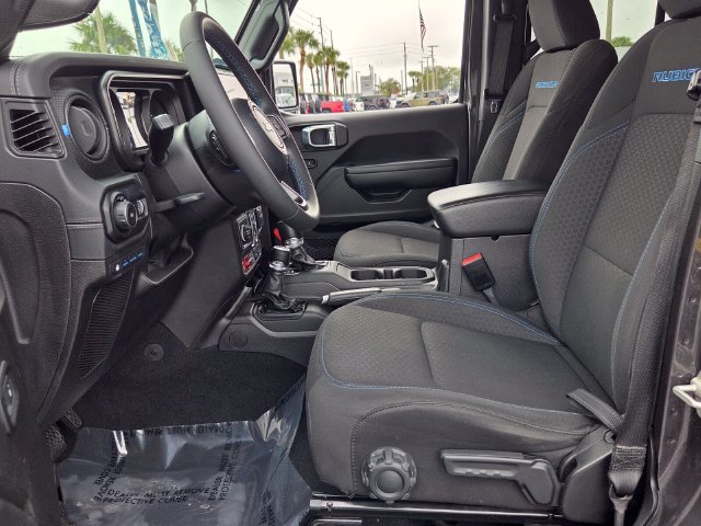 Certified 2024 Jeep Wrangler Unlimited Rubicon 4xe AWD/4WD image 13