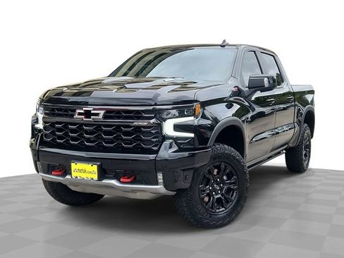 Used 2025 Chevrolet Silverado 1500 ZR2 w/ Technology Package AWD/4WD image 1