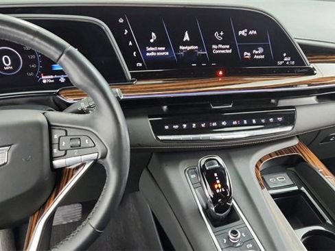 Certified 2022 Cadillac Escalade Premium Luxury image 14