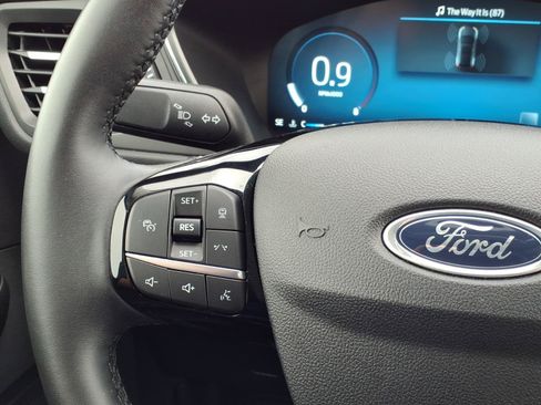 Certified 2024 Ford Escape Platinum AWD/4WD image 20