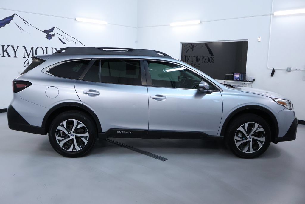 Used 2020 Subaru Outback Limited AWD/4WD image 8