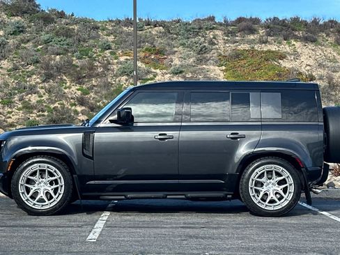 Used 2025 Land Rover Defender 110 V8 image 9
