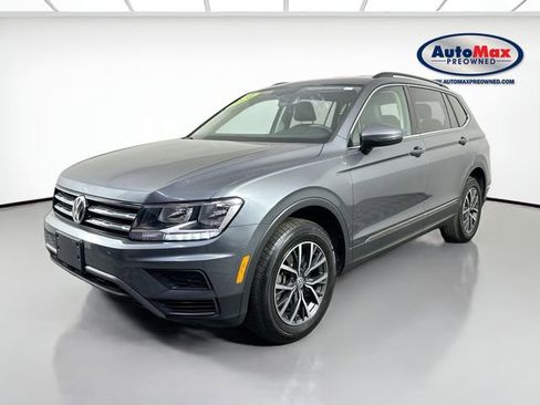 Used 2020 Volkswagen Tiguan SE w/ 3rd Row Seat Package AWD/4WD image 5