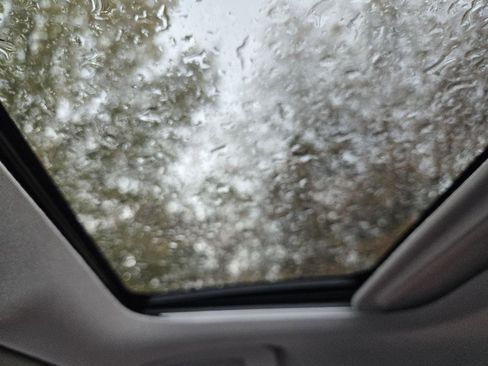 Used 2024 Nissan Sentra SR w/ SR Premium Package image 41