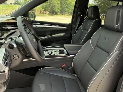 New 2026 Cadillac Escalade Sport w/ Touring Package AWD/4WD image 21