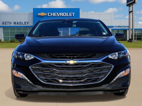 Used 2024 Chevrolet Malibu LT image 2