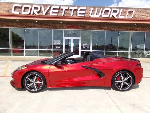 Used 2022 Chevrolet Corvette Stingray Premium Conv w/ Battery Protection Package RWD image 9
