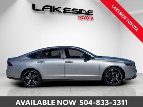 Used 2023 Honda Accord Sport image 7