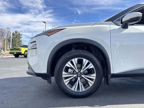 Certified 2023 Nissan Rogue SV image 29