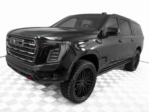 Used 2026 GMC Yukon XL AT4 Ultimate image 9
