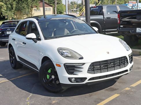 Used 2018 Porsche Macan Sport Edition AWD/4WD image 7