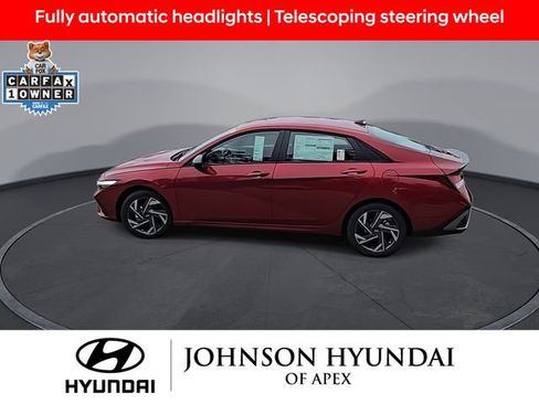 Certified 2025 Hyundai Elantra Sport FWD image 5