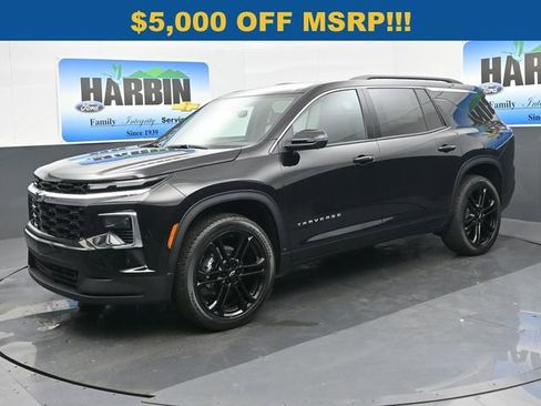 New 2026 Chevrolet Traverse LT w/ Driver Confidence Package FWD image 1