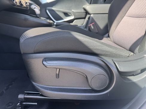 Certified 2025 Kia Soul LX w/ LX Technology Package image 18