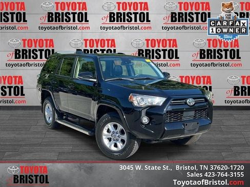 Used 2021 Toyota 4Runner SR5 Premium w/ Moonroof Package AWD/4WD image 1
