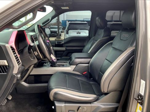 Used 2018 Ford F150 Raptor w/ Equipment Group 802A Luxury image 7