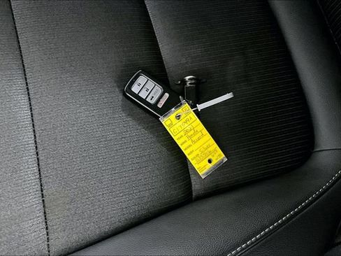 Used 2021 Honda Accord Sport image 10