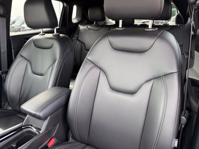 Used 2026 Jeep Compass Limited AWD/4WD image 11