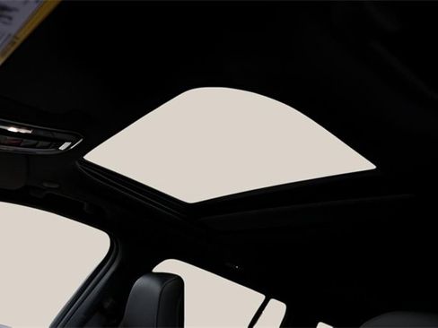 New 2025 Jeep Grand Cherokee Altitude image 11