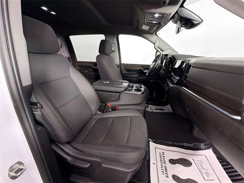 Used 2024 Chevrolet Silverado 2500 LT image 25