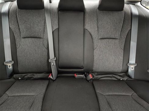 Used 2025 Honda Accord LX image 32