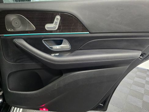 Used 2022 Mercedes-Benz GLS 450 4MATIC image 28