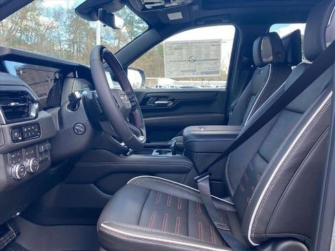 New 2026 GMC Yukon AT4 Ultimate w/ LPO, Illumination Package image 14