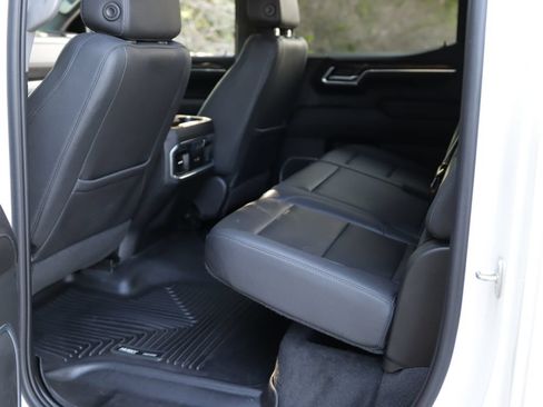 Used 2023 Chevrolet Silverado 1500 LTZ w/ LTZ Convenience Package II AWD/4WD image 28