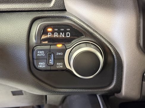 Used 2021 RAM 1500 Big Horn AWD/4WD image 21