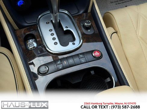 Used 2015 Bentley Flying Spur V8 image 36