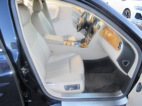 Used 2008 Bentley Flying Spur Flying Spur AWD/4WD image 25