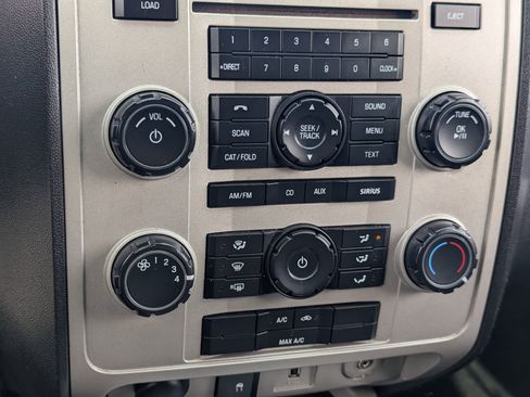 Used 2010 Ford Escape XLT image 23