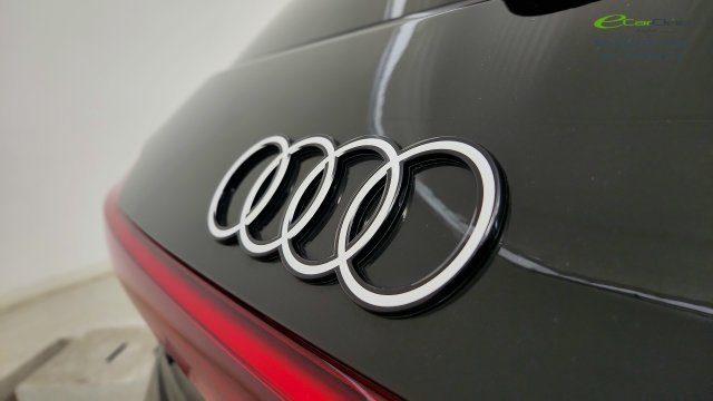 Used 2024 Audi Q8 e-tron Premium AWD/4WD image 35