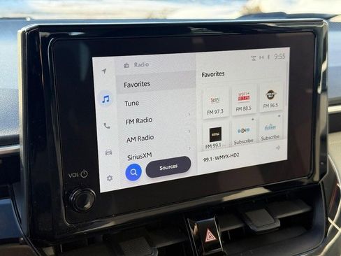 Used 2024 Toyota Corolla LE image 23