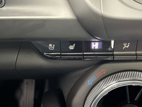 Used 2017 Chevrolet Camaro LT image 21