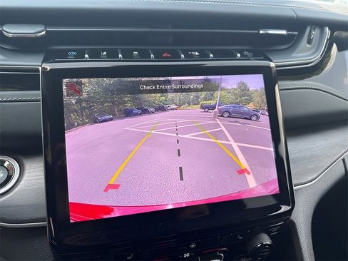 Used 2022 Jeep Grand Cherokee Limited 4xe image 26