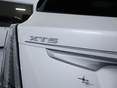 Used 2020 Cadillac XT5 Sportv w/ Platinum Package image 10