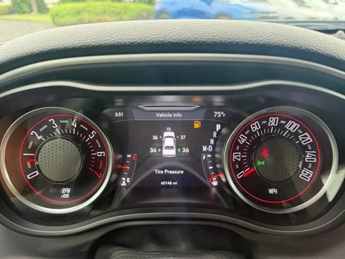 Used 2019 Dodge Challenger SXT RWD image 14