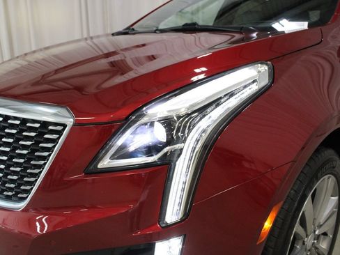 Used 2023 Cadillac XT5 Premium Luxury w/ Technology Package AWD/4WD image 35