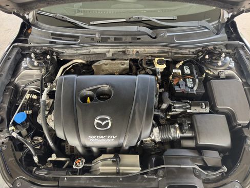 Used 2017 MAZDA MAZDA3 Sport image 26