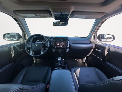 Used 2022 Toyota 4Runner TRD Off-Road Premium w/ Moonroof Package AWD/4WD image 11