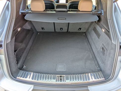 Used 2025 Porsche Cayenne image 22