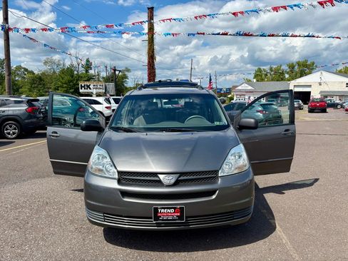 Used 2005 Toyota Sienna LE image 11