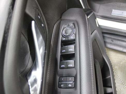 Used 2024 GMC Yukon Denali image 7